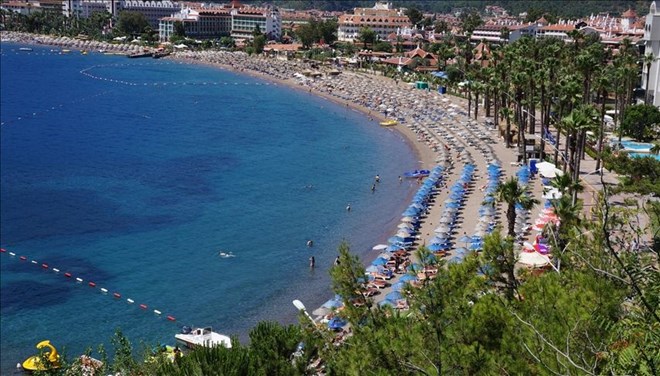 Turizm geliri dibe vurdu