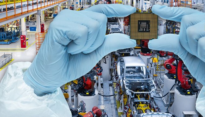 Otomotivde çip krizi! Bir marka daha üretimi düşürüyor Otomotivde çip krizi! Bir marka daha üretimi düşürüyor