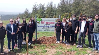 Anılarımızda yaşatıyoruz