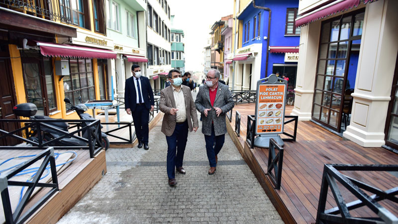 Kafeler Sokağı esnafının yüzü gülüyor