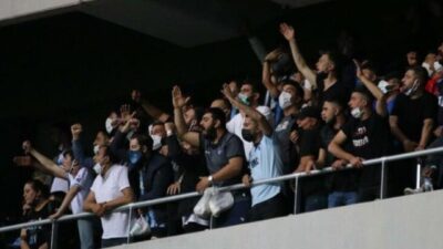 TFF 1. Lig'de dün oynanan Adana Demirspor-Giresunspor maçında sokağa çıkma