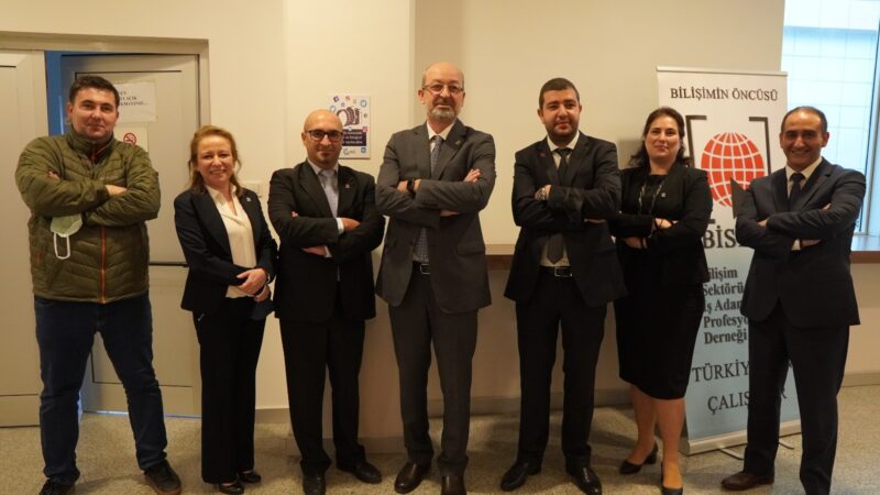 Bilişim Sektörü İş Adamları ve Profesyonelleri Derneği'nde (BİSİAD) başkanlığa İdris
