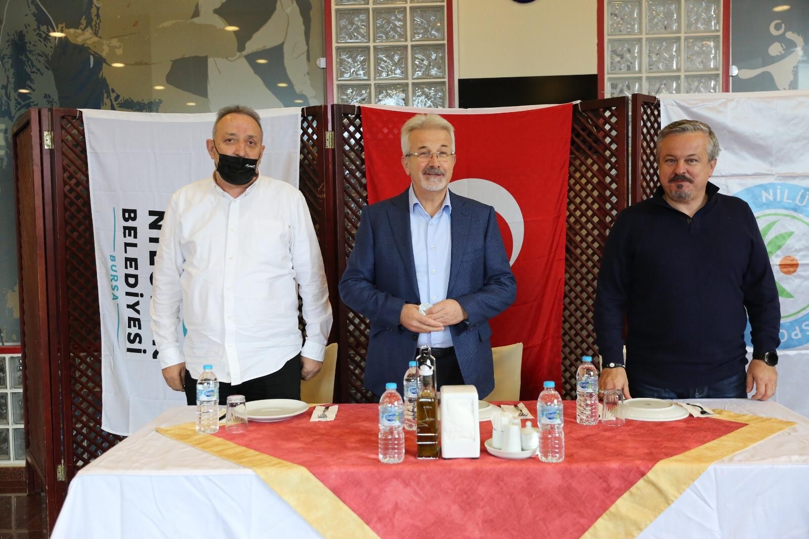 Nilüfer’in sultanlarına kutlama ziyareti Nilüfer’in sultanlarına kutlama ziyareti