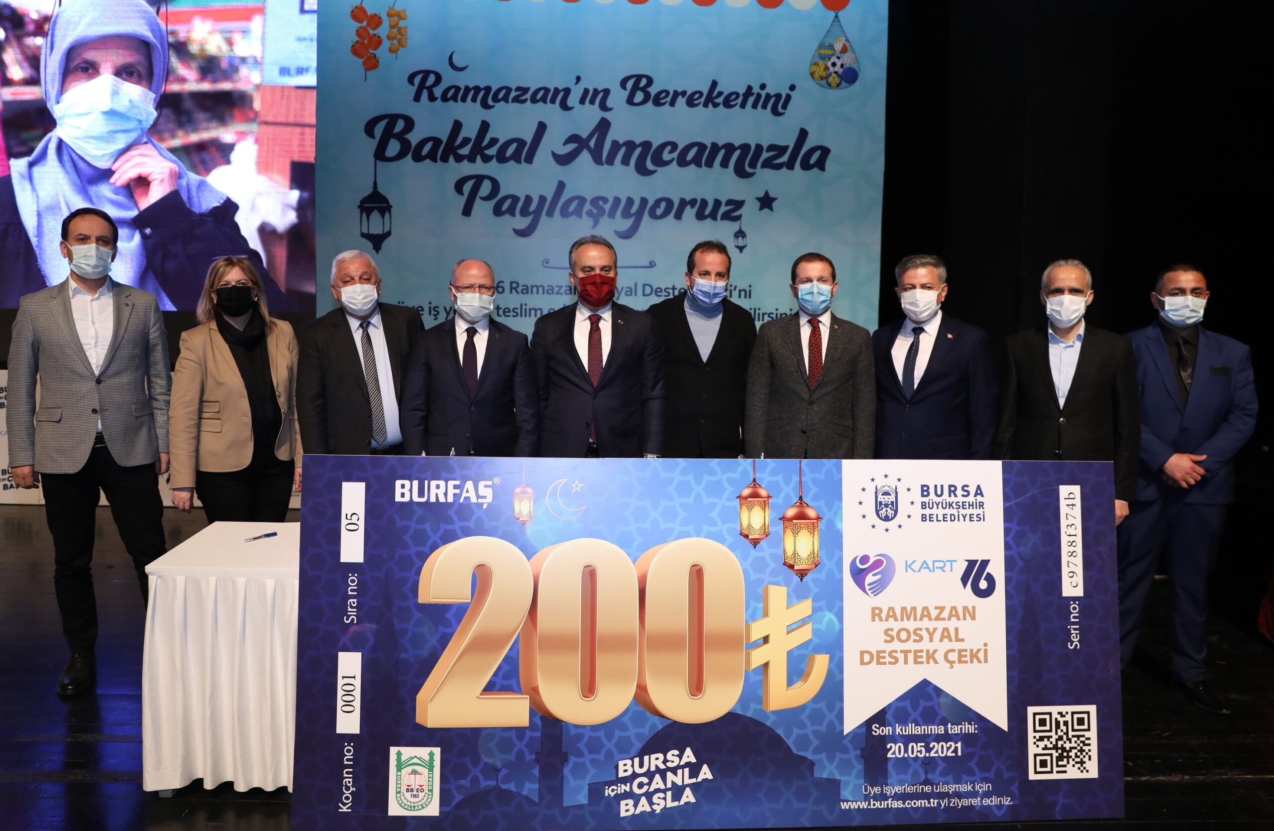 Bursa’da 100 bin aileye destek!