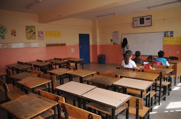 Bursa’da yüz yüze eğitim bilmecesi! Sınıflar boş kaldı… Bursa’da yüz yüze eğitim bilmecesi! Sınıflar boş kaldı…