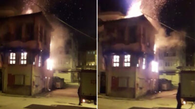 Bursa’da 100 yıllık bina alevlere teslim