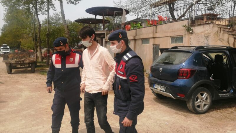 Bursa’da bir otomobilde uyuşturucu ele geçirildi Bursa’nın İznik ilçesinde bir araç jandarma kontrol noktasında durduruldu. Yapılan