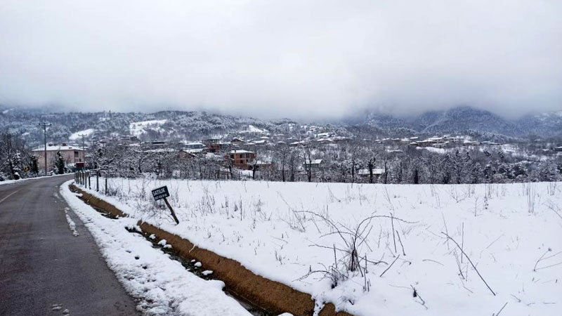Bu görüntüler Bursa’dan! Kar kalınlığı 20 santimetreye ulaştı