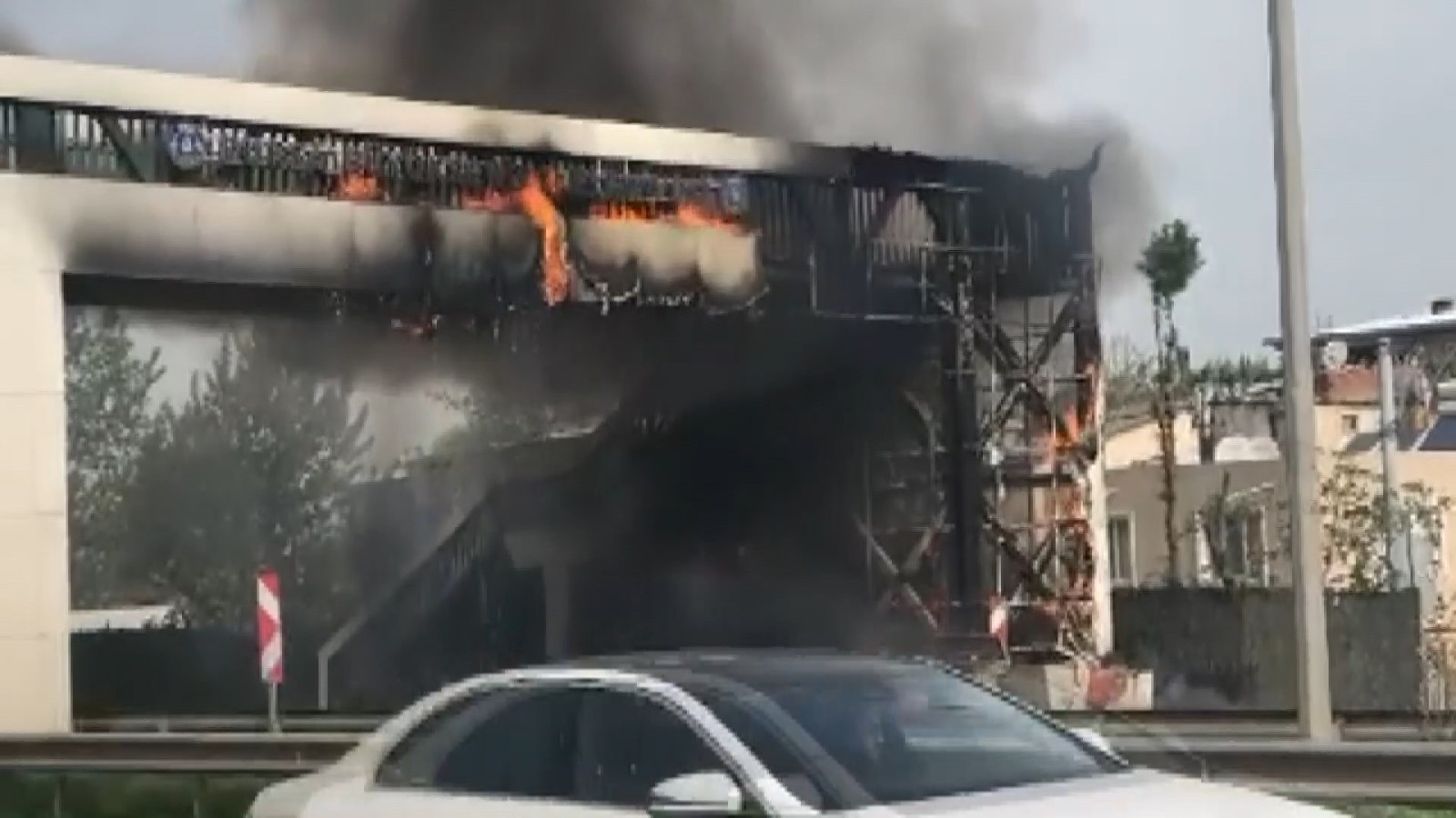 Bursa’da korku dolu anlar! Alev alev yandı