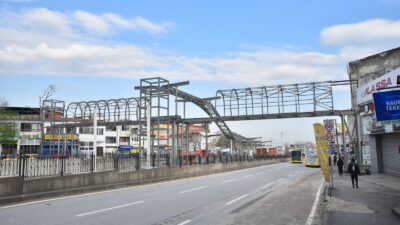 Bursa’nın T2 tramvay hattında gece gündüz imalat