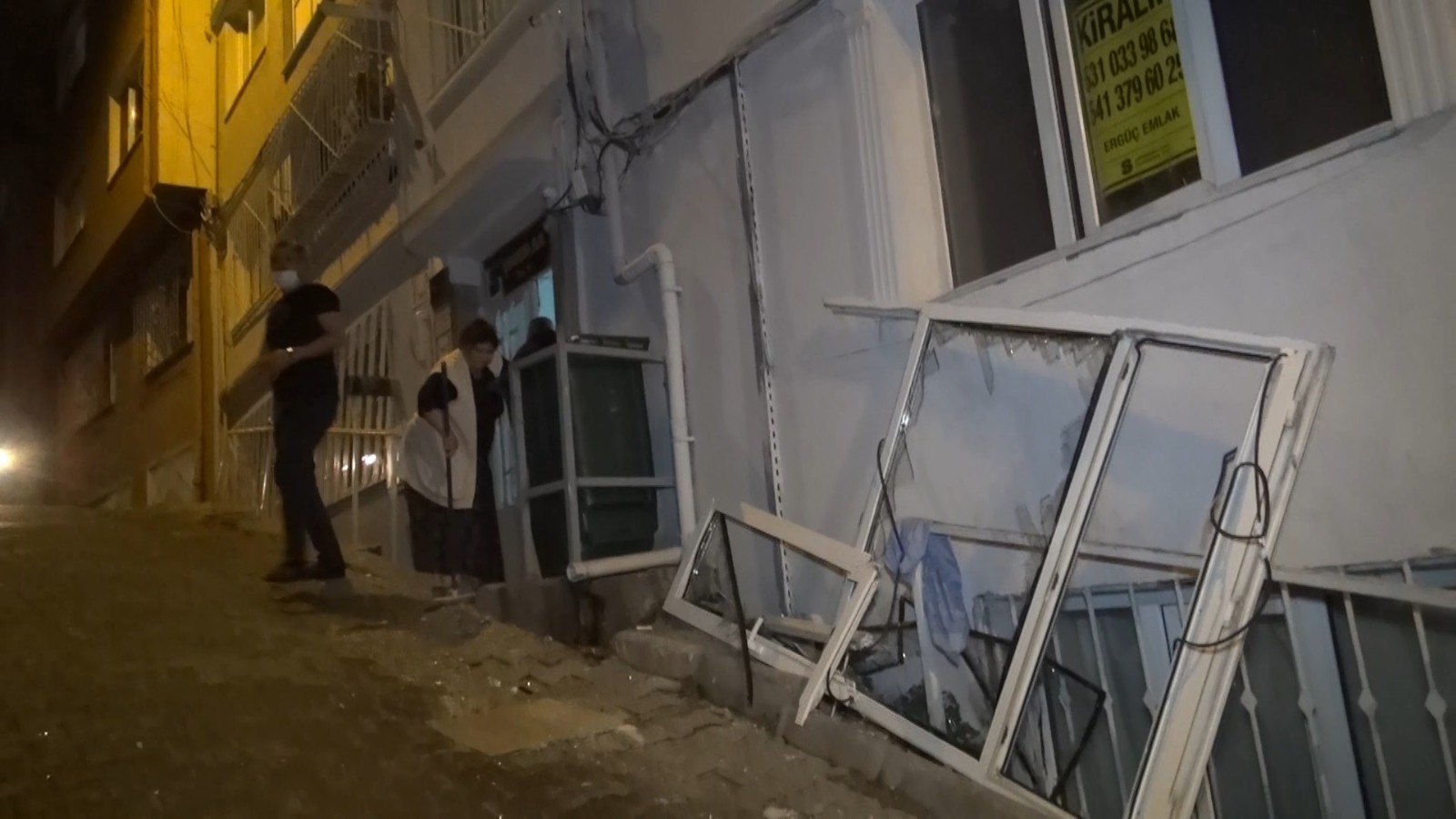 Bursa’da bomba gibi patladı, mahalleli ayağa kalktı