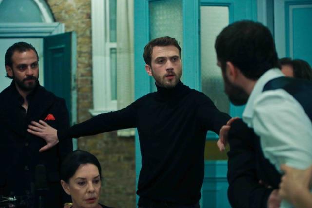 Çukur’da yaprak dökümü! İki oyuncu birden ayrıldı… Çukur’da yaprak dökümü! İki oyuncu birden ayrıldı…