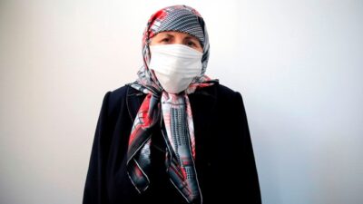 Koronavirüs aşısı için gitti, kanser olduğunu öğrendi