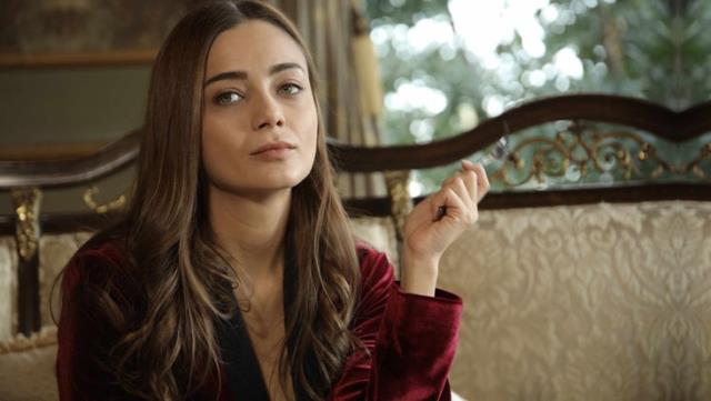 9 yıllık ilişkisini bitirdi 9 yıllık ilişkisini bitirdi