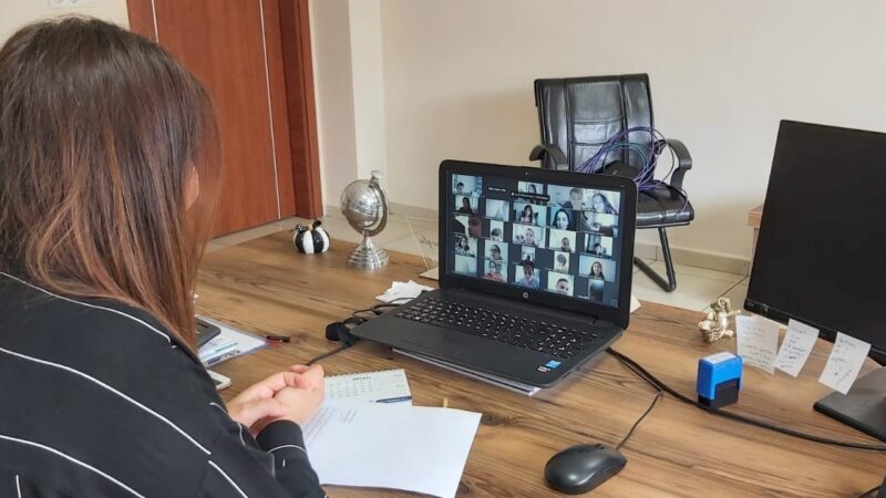 Doğa dostu belediyeden öğrencilere sıfır atık eğitimi Mustafakemalpaşa belediyesi tarafından sürdürülen Sıfır Atık Projesi kapsamında 2020-2021 Eğitim