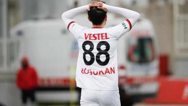 TFF 1. Lig'in 28. haftasında Eskişehirspor, Altınordu'ya 6-3 kaybetti ve
