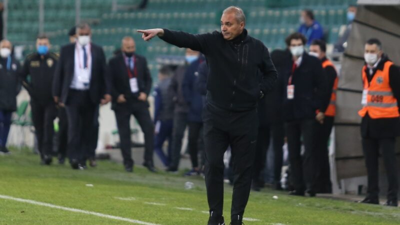 TFF 1. Lig ekiplerinden Royal Hastanesi Bandırmaspor'da teknik direktör Erkan