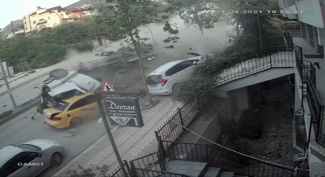 Freni boşalan vinç 11 araca çarptı: Çok sayıda ölü ve yaralı var