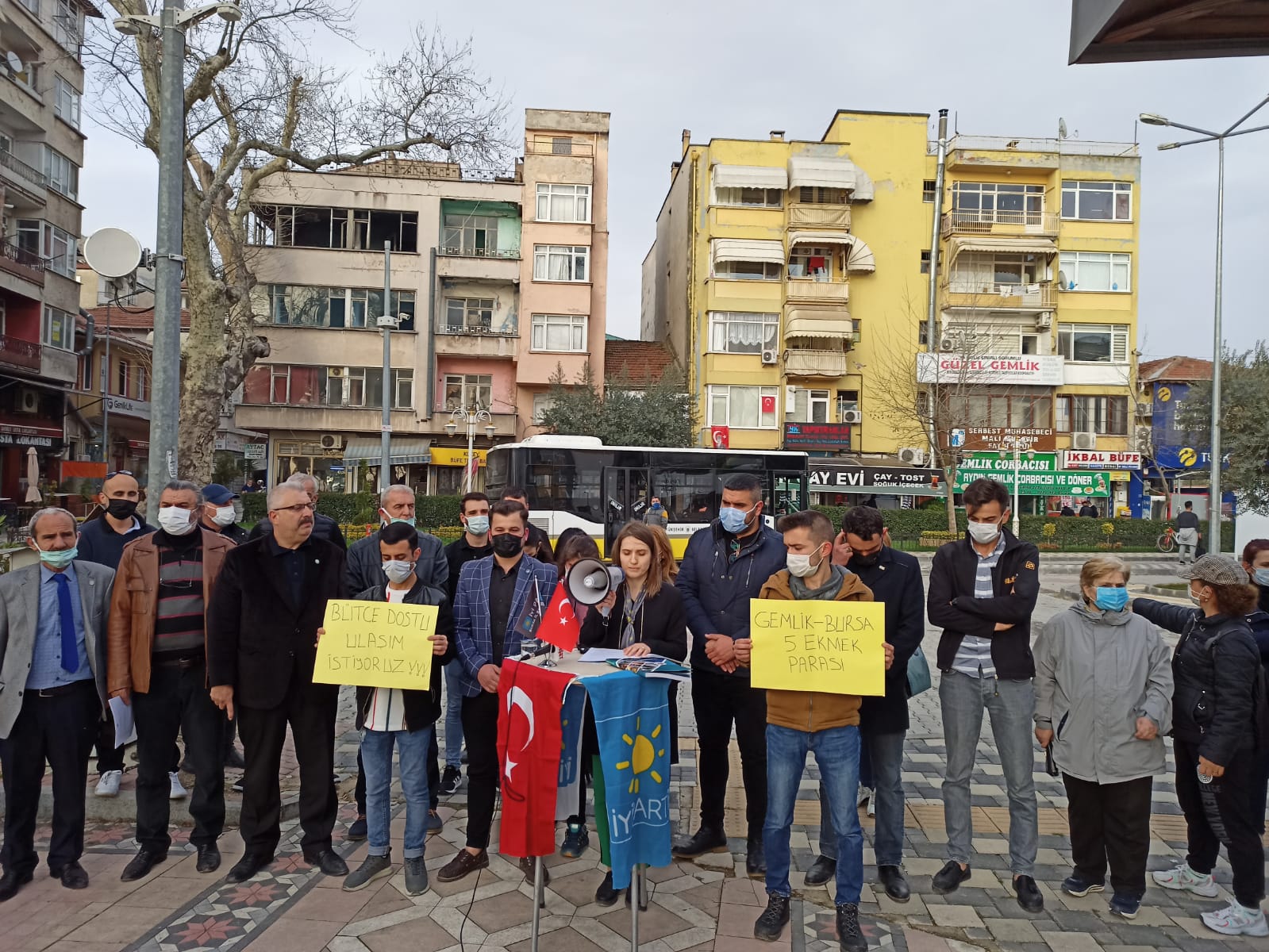 Bursa’da ulaşım zammı isyanı! Bursa’da ulaşım zammı isyanı!