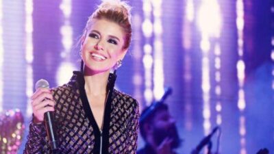 Ünlü şarkıcı kendisiyle bütünleşen sözünü satışa çıkardı