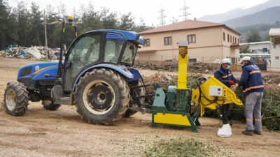Kestel’de budama atıkları organik gübreye dönüşüyor
