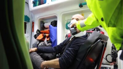 Bursa’da sürücüsü ‘dur’ ihtarına uymayan otomobil dereye uçtu