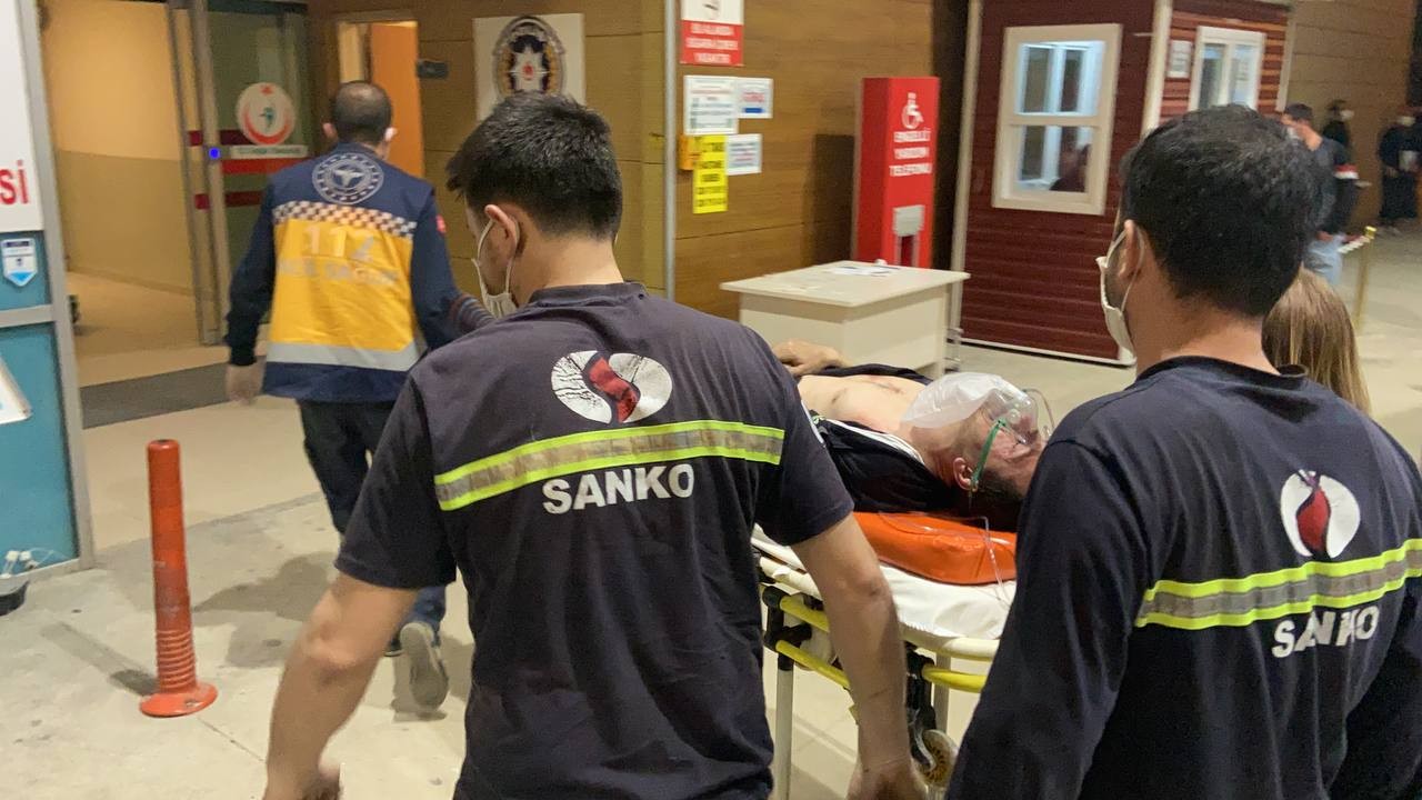 Bursa’da feci kaza! Kolunu makineye sıkıştırdı Bursa’da feci kaza! Kolunu makineye sıkıştırdı