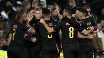 İngiltere Lig Kupası 2020-2021 sezonu finalinde Tottenham'ı 1-0 yenen Manchester