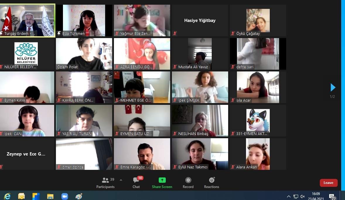 Nilüferli çocuklar Turgay Başkan’la buluştu Nilüferli çocuklar Turgay Başkan’la buluştu