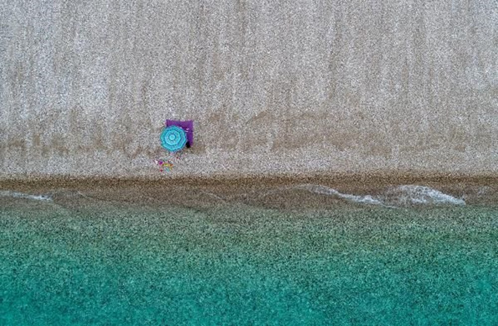 Antalya’da denetim arttı, sahil boşaldı