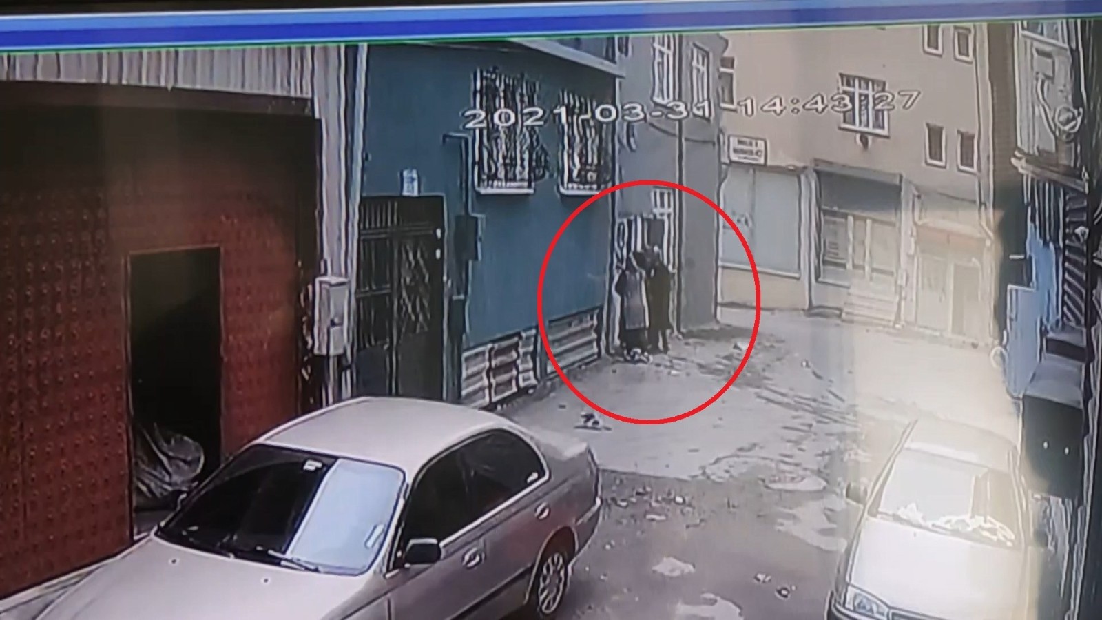 Bursa’da 3 kadın kredi kartı ile girdikleri evden servet götürdü