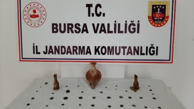 Bursa’da 50 bin dolar karşılığında satmak isterken yakayı ele verdiler