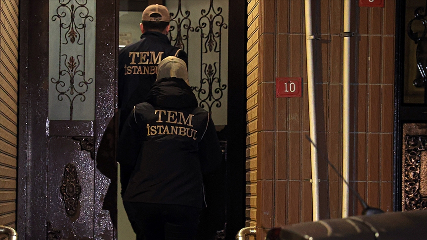 İstanbul’da FETÖ’nün hücre evlerine operasyon: Çok sayıda gözaltı