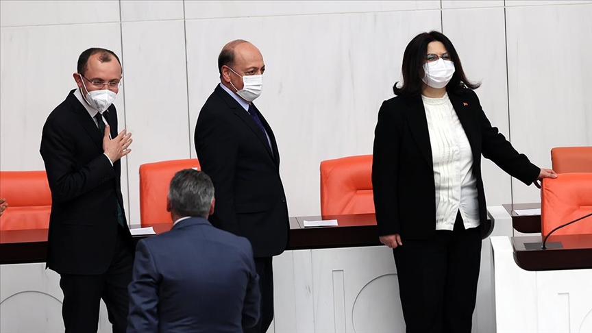 Üç yeni bakan Meclis’te yemin etti