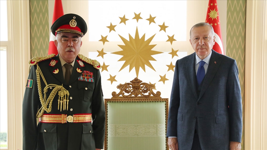 Erdoğan, Afganistan’ın eski Cumhurbaşkanı Yardımcısı Mareşal Raşid Dostum’u kabul etti