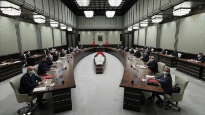 Kritik toplantı başladı! Gözler Beştepe’de…