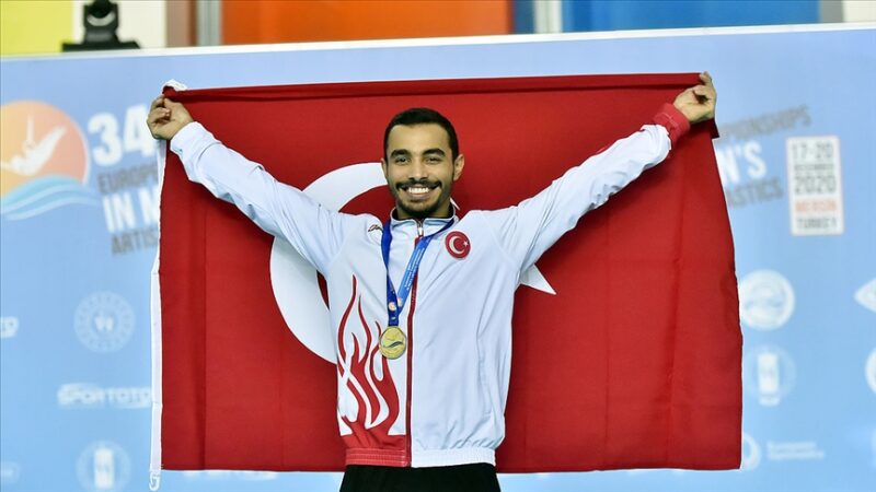 Avrupa Artistik Cimnastik Şampiyonası'nda milli sporcu Ferhat Arıcan, paralel bar