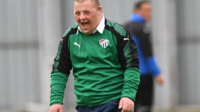 Bursa’nın ve Bursaspor’un sembol isimlerinden down sendromlu taraftar Turhan Dursun’un