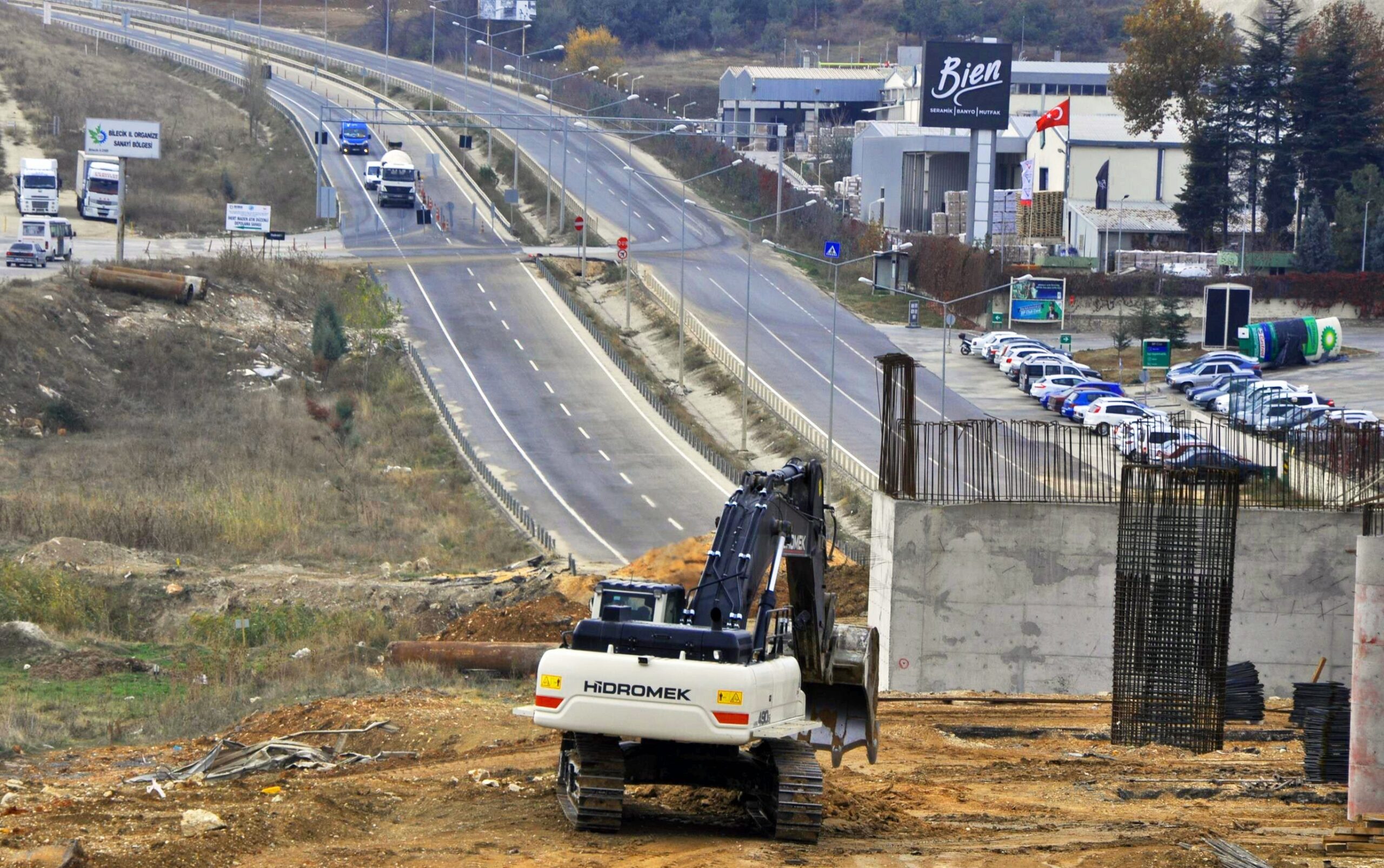 Bursa’da 14 yıldır bitirilemeyen yol yine nazara geldi!