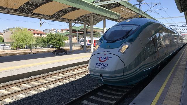 Tren seferlerine ‘tam kapanma’ düzenlemesi