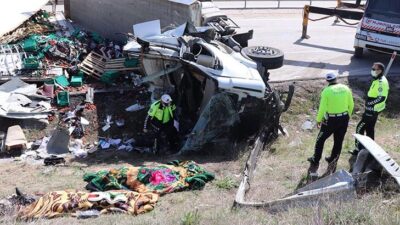 TIR faciası! 2 ölü…