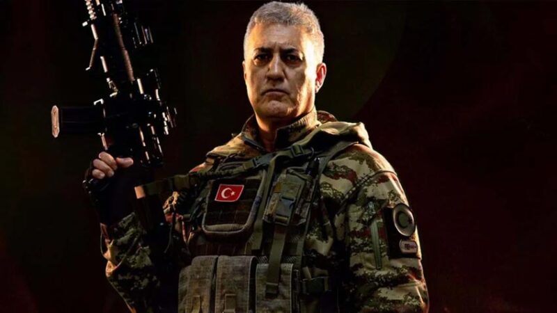 Tamer Karadağlı dizinin senaristini ağlattı! "Savaşçı" dizisinde Göktürk Albay karakterine can veren usta oyuncu Tamer