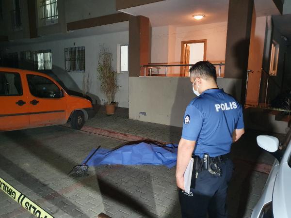 13’üncü kattan düşen çocuk hayatını kaybetti