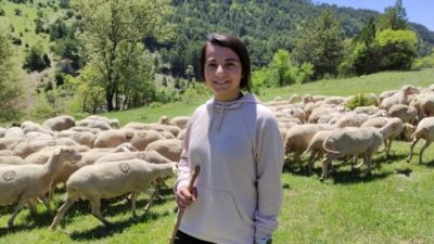 Bursa’da koyunlarını otlatarak Avrupa Şampiyonası’na hazırlanıyor