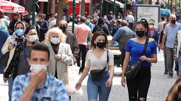 Eskişehir’de ‘tam kapanma’ sonrası sokaklar doldu taştı