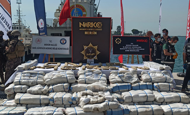Suriye açıklarında ele geçirilmişti! 1.5 ton esrar Mersin’e getirildi