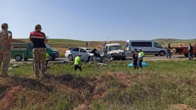 Katliam gibi kaza: 4 ölü, 7 yaralı