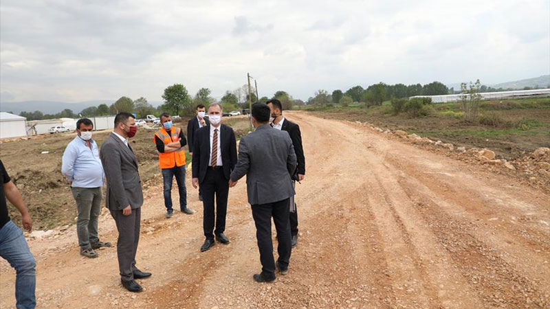 Yeni hayvan pazarına ulaşım için yollar açılıyor Yeni hayvan pazarına ulaşım için yollar açılıyor