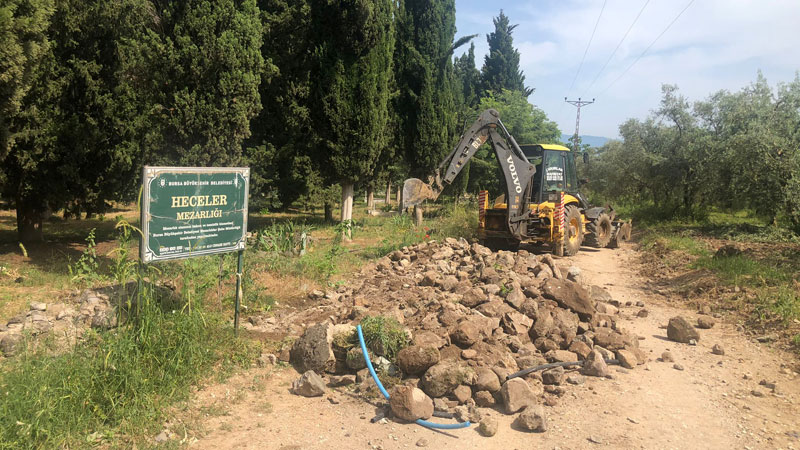 Bursa’da mezarlıklarda yoğun çalışma