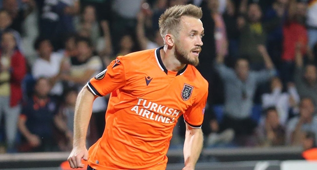 Medipol Başakşehir'in Bosna Hersekli futbolcusu Edin Visca'nın, milli takımı bırakma